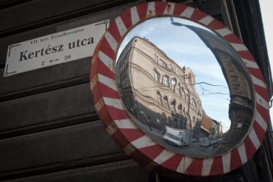 Kertész Street