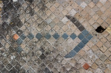 Arrow in Pompeii