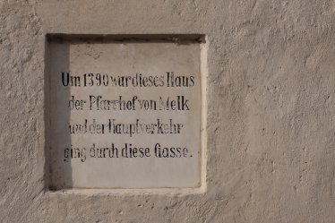 Memorial plaquette